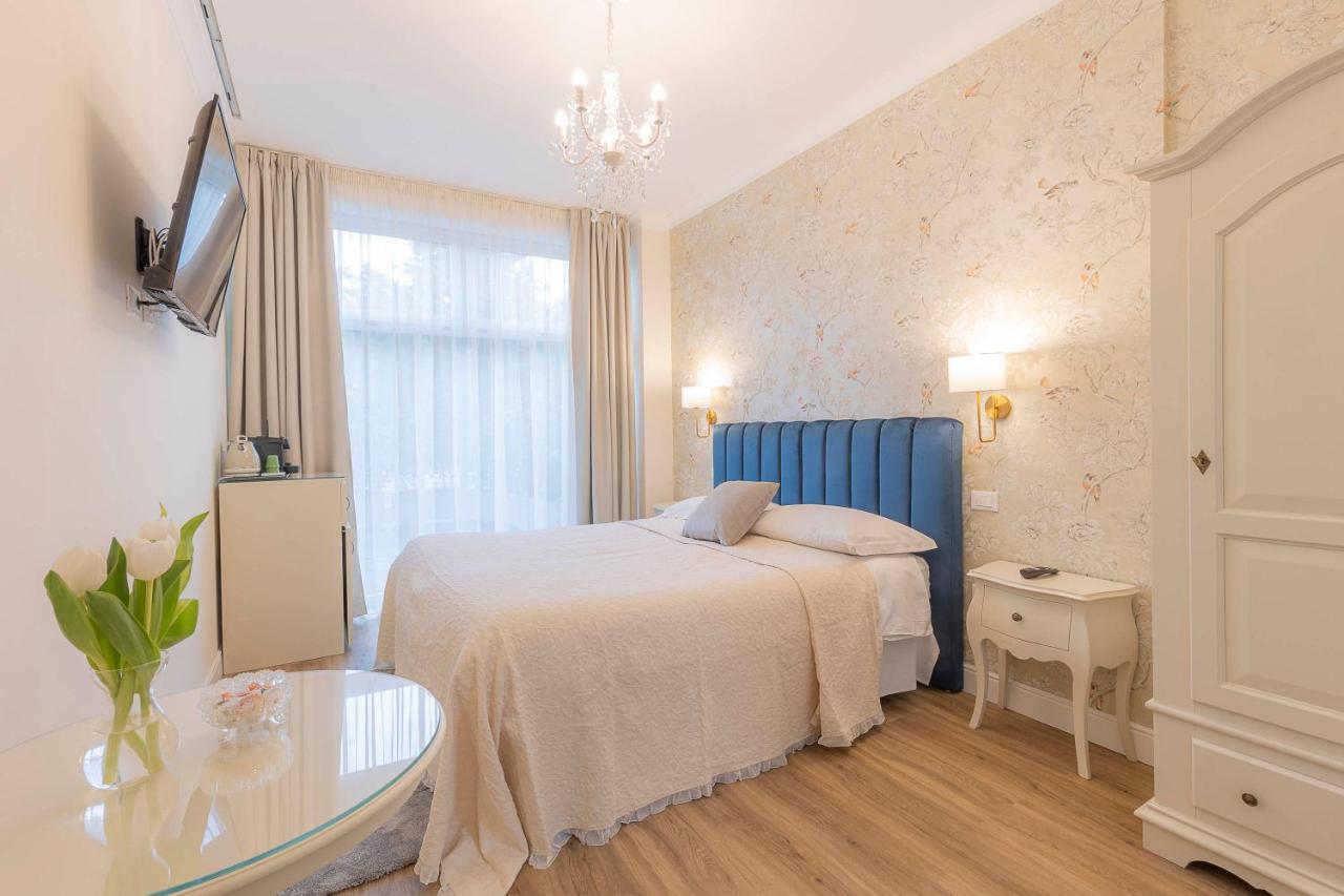 Crys: Rooms, Holiday, Business 베로나 외부 사진