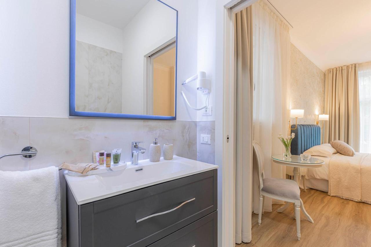 Crys: Rooms, Holiday, Business 베로나 외부 사진